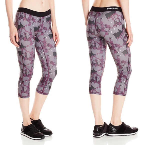 SOFFE Low-Rise Dri Active Capris, Midnight Bloom L - Picture 3 of 8